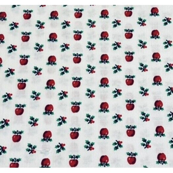 Apples Holly & Ivy Print Christmas Vintage Christmas Fabric White 27" x43" - Picture 1 of 3